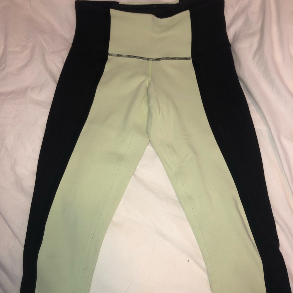 LULULEMON crop leggings size 2